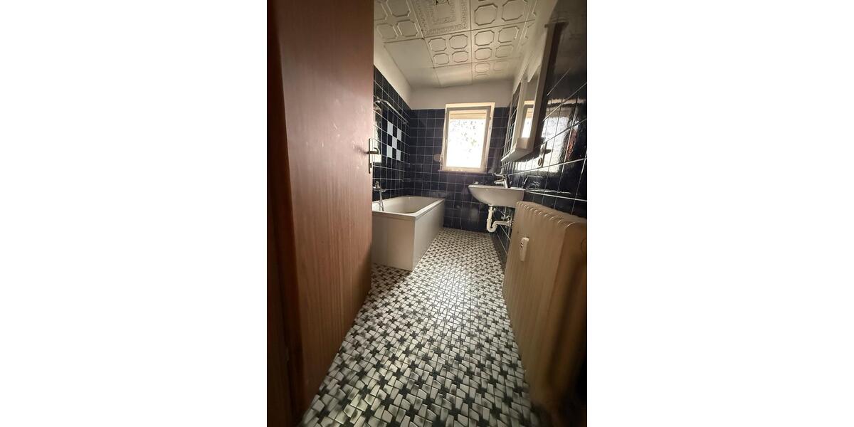 Etagenwohnung Ofterdingen - 5 Zimmer, 100 m&sup2;, 1.000&euro; | Angebot:26637751