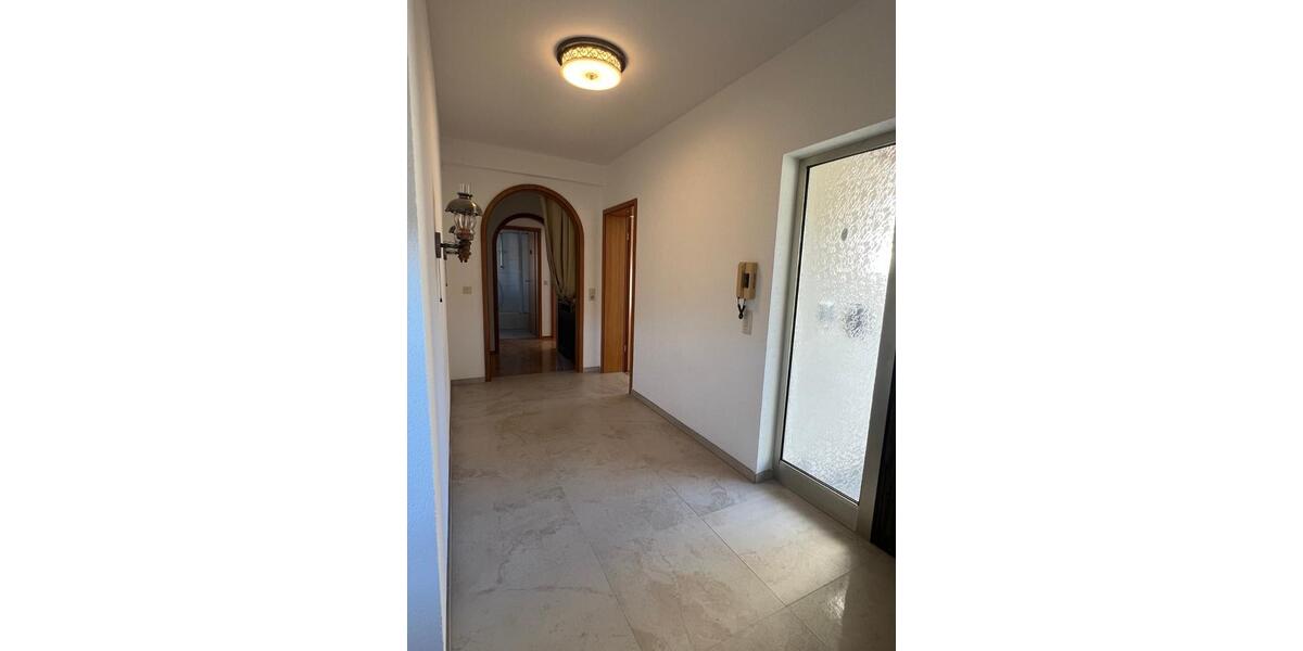 Einfamilienhaus Bad Urach - 8 Zimmer, 187 m&sup2;, 529.000&euro; | Angebot:27545339