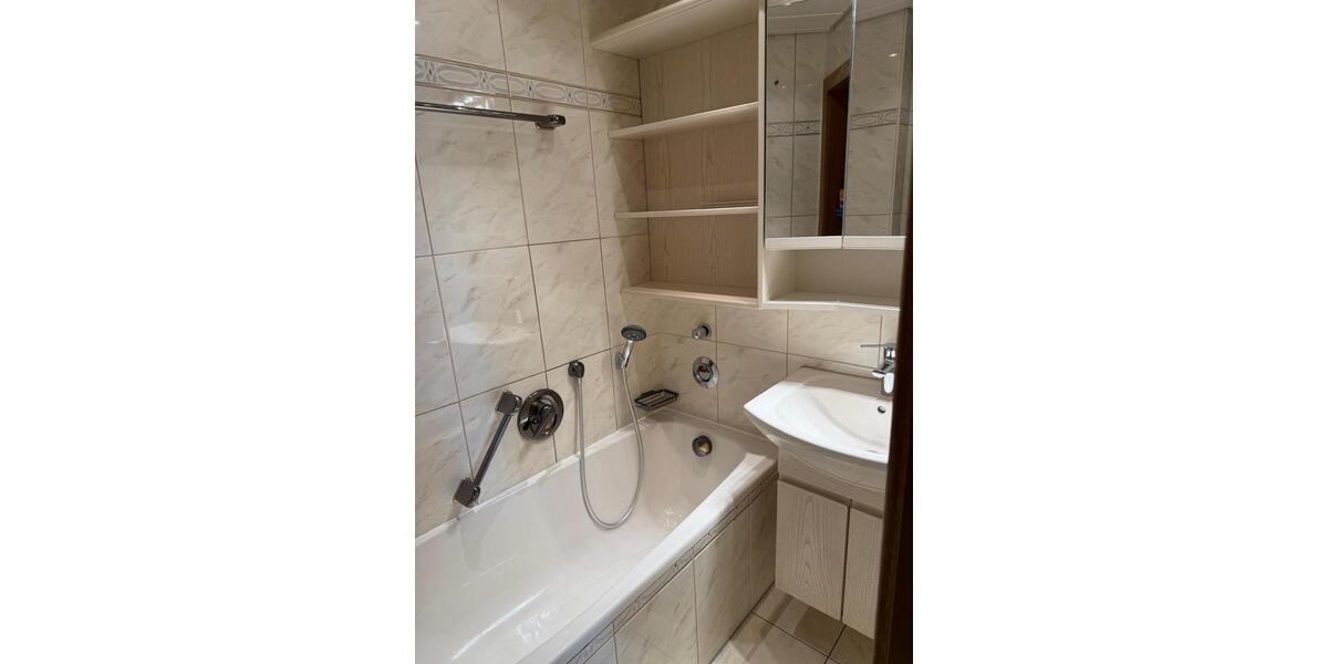 Etagenwohnung Böblingen Dagersheim - 3 Zimmer, 75 m&sup2;, 380.000&euro; | Angebot:25546372