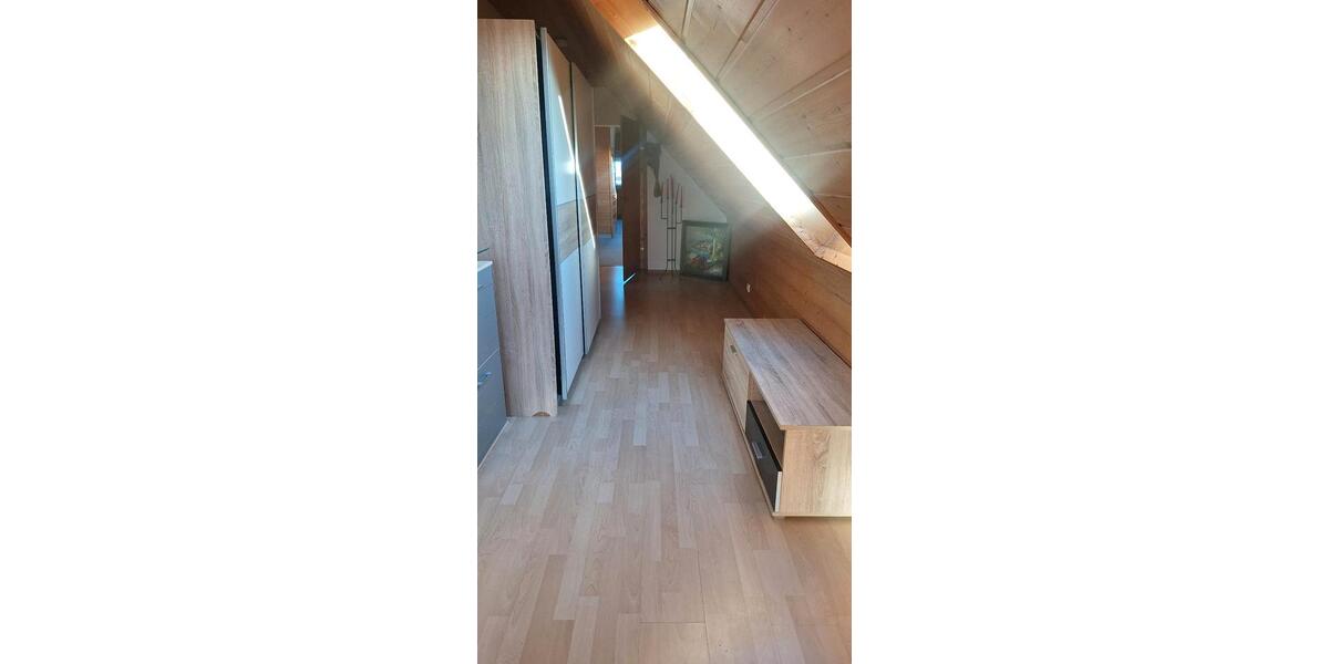 Dachgeschoßwohnung Mössingen - 2 Zimmer, 50 m&sup2;, 800&euro; | Angebot:27570562