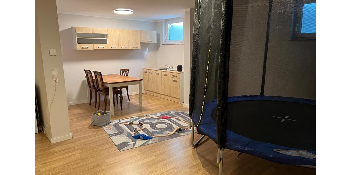 Einfamilienhaus Mössingen - 11 Zimmer, 213 m&sup2;, 1.900&euro; | Angebot:26603226