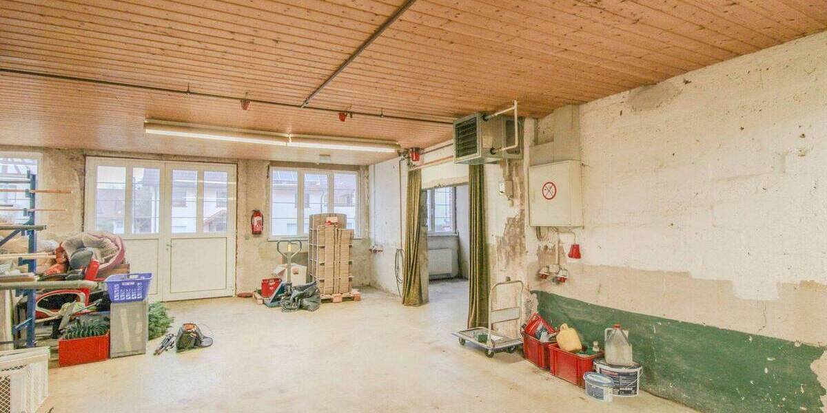 Mehrfamilienhaus, Wohnhaus Bisingen Wessingen - 8 Zimmer, 213 m&sup2;, 399.000&euro; | Angebot:26043656