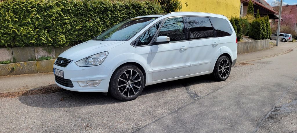 Ford Galaxy 214.400 km 9.900 &euro; Römerstein 72587
