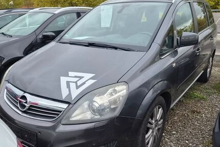 Opel Zafira 156.000 km 4.390 &euro; Reutlingen 72766