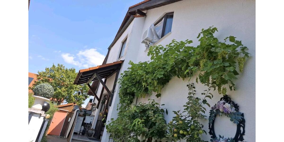 Dachgeschoßwohnung Neustetten - 3 Zimmer, 67 m&sup2;, 970&euro; | Angebot:27581929