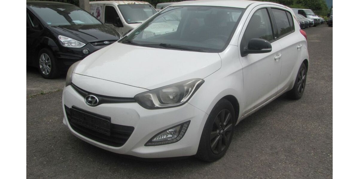 Hyundai i20 174.200 km 2.490 &euro; Kirchheim unter Teck 73230