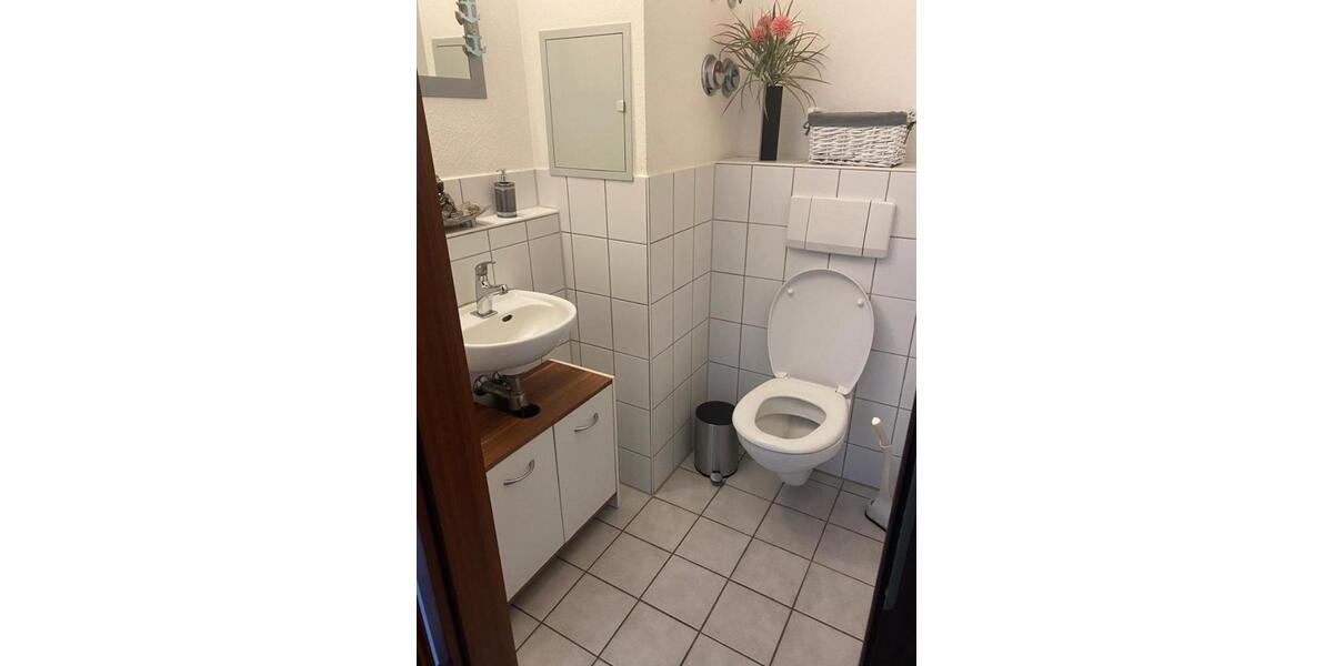 Erdgeschoßwohnung Kirchheim unter Teck - 3.5 Zimmer, 77 m&sup2;, 270.000&euro; | Angebot:25922392