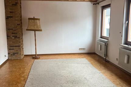 Wohnung Bad Urach - 3 Zimmer, 100 m&sup2;, 1.100&euro; | Angebot:24782140